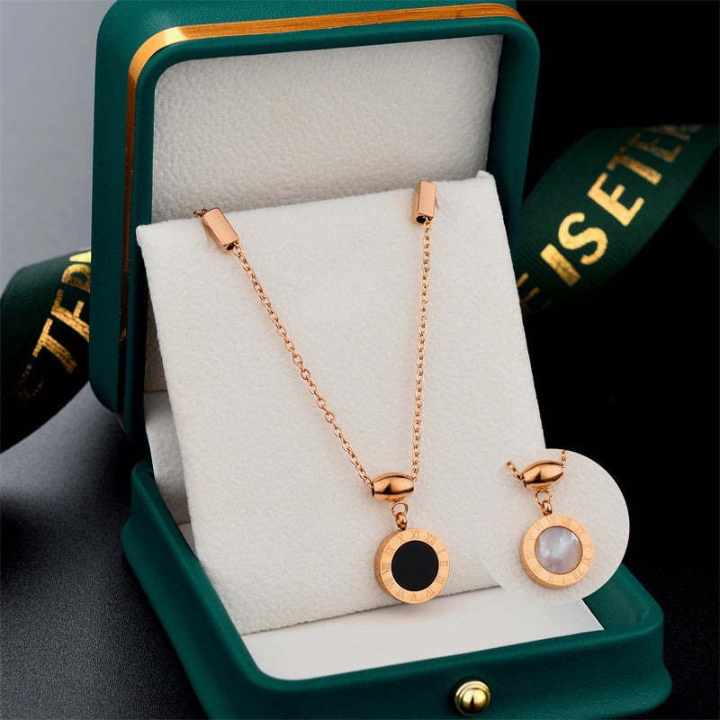 Geometric Titanium Steel 18K Gold Plated Necklaces Roman Circle double sided