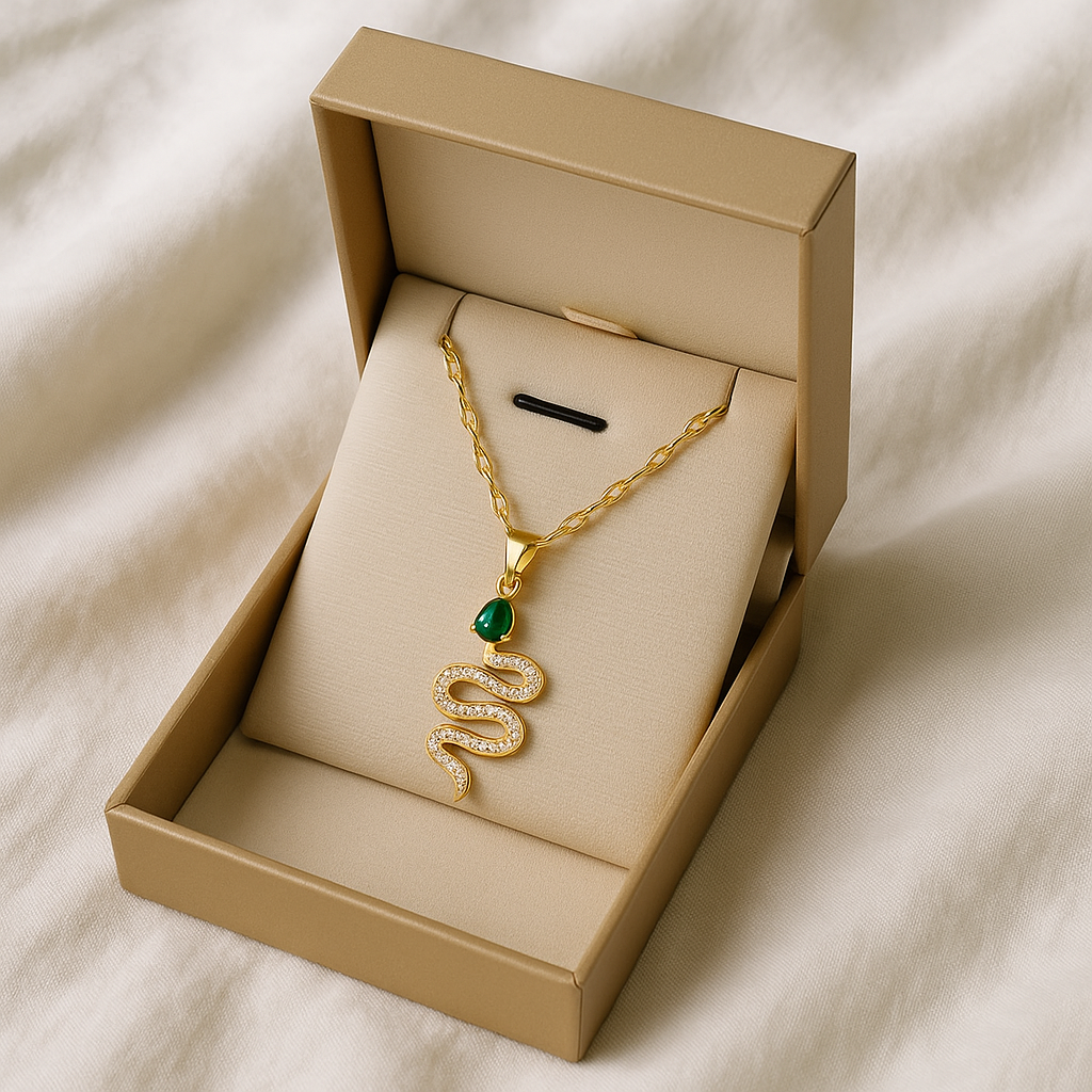 Titanium Steel Luxury Copper Snake Pendant Necklace with Green Eye and Rhinestone